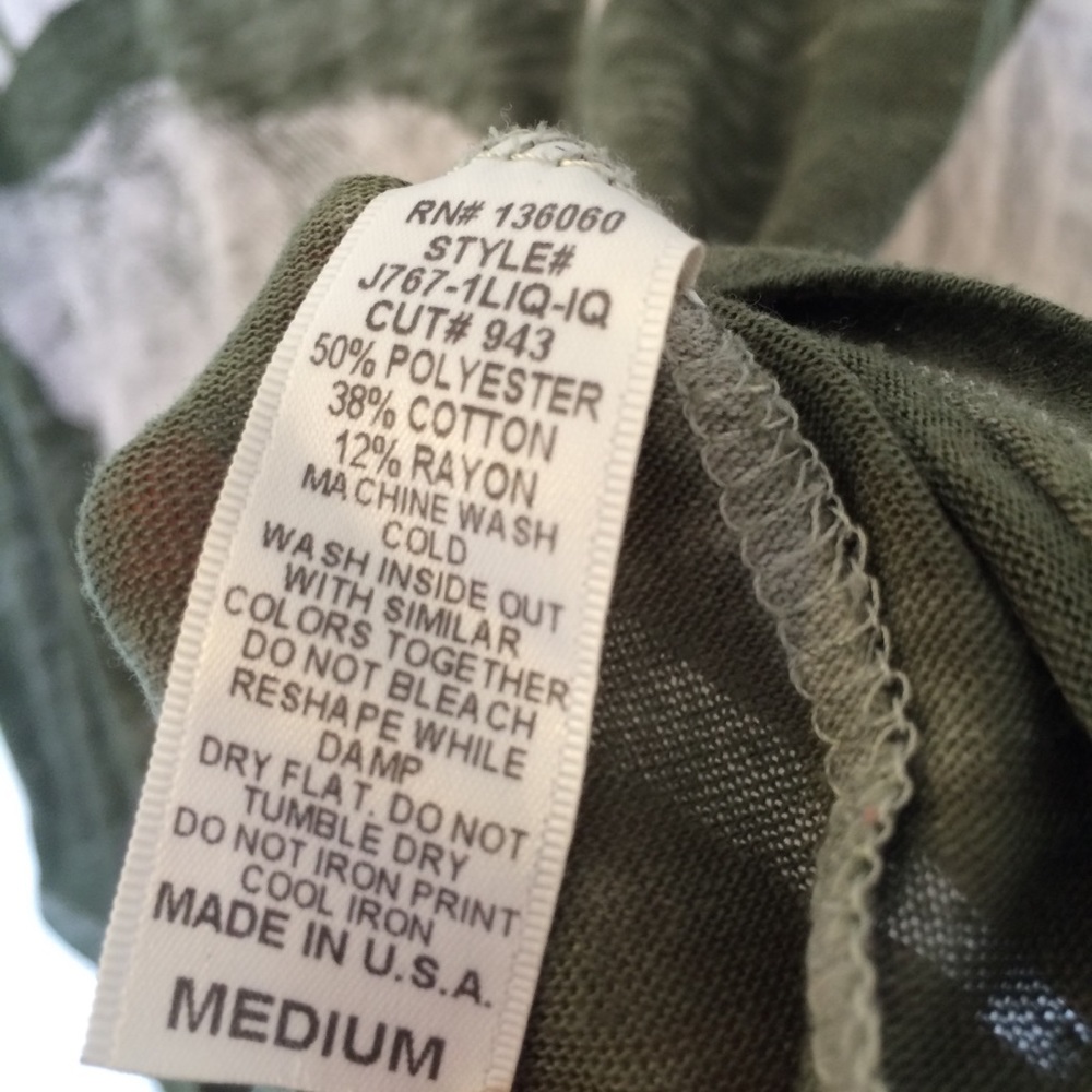 Urban Outfitters California Tee - Picture 3 of 5